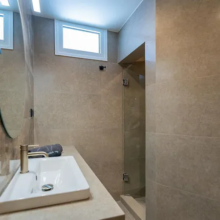 The Mall Luxury * Nikiti (Sithonia)