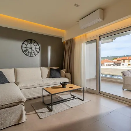 The Mall Luxury Apartment