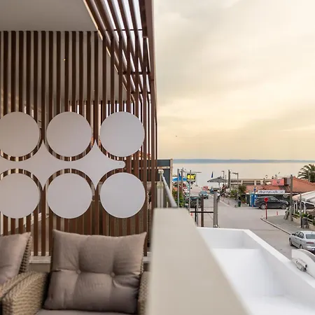 The Mall Luxury Apartment