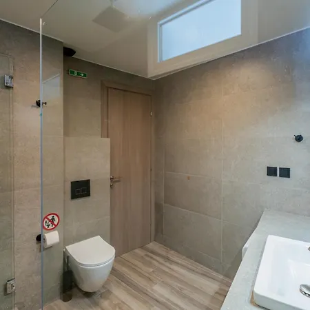 Apartman The Mall Luxury Nikíti